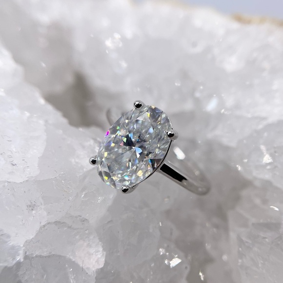 Jewelry - Oval Cut Moissanite Ring Solitaire Engagement Ring 4.5 Ct GRA Certified 18K /925